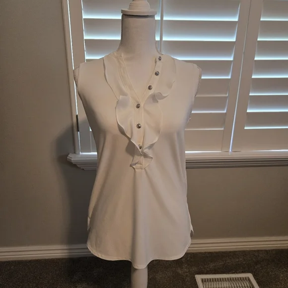 46. White House Black Market Ruffle Button-Up Blouse | White | Size XS - Picture 2 of 5